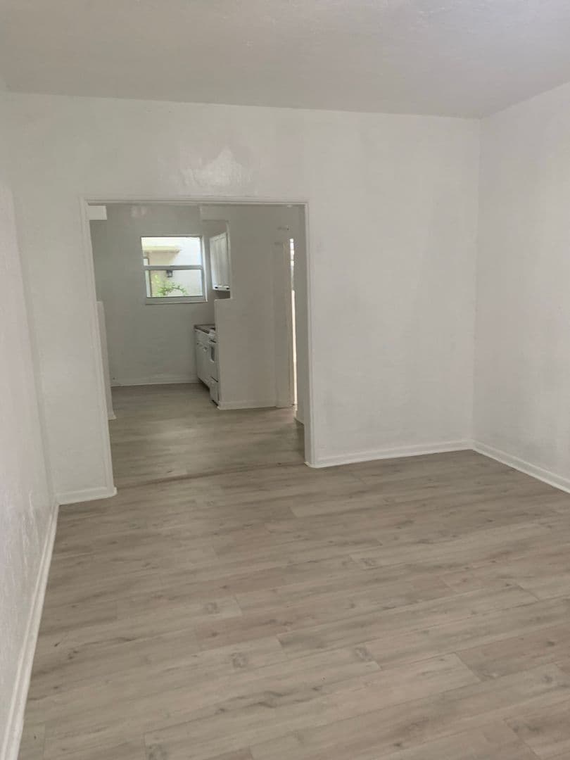 Miami Beach Apartment: 631-635-639 13th St