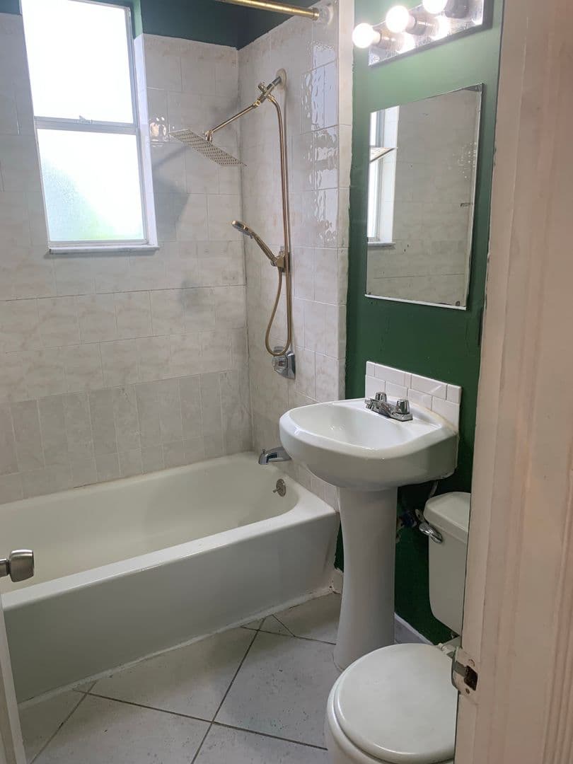 Miami Beach Apartment: 1006 8th Street