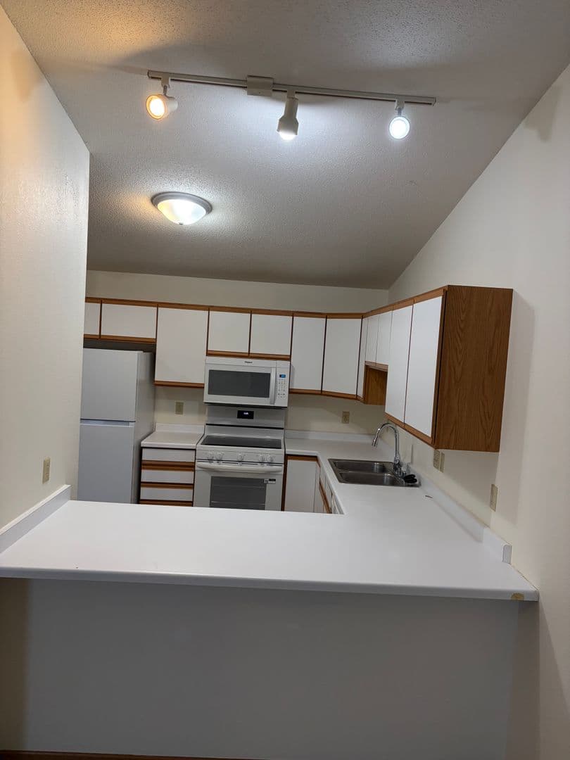 Beaver Dam Apartment: 241 Cherokee Road
