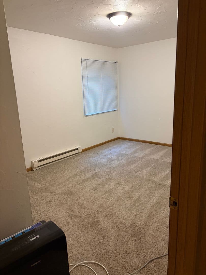 Madison Apartment: 1101 MacArthur Road