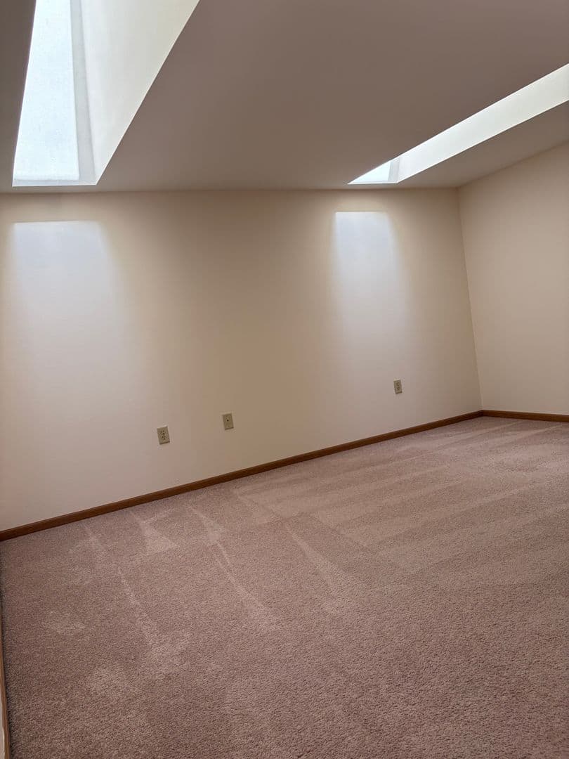 Ixonia Apartment: W1087 Lewis Lane