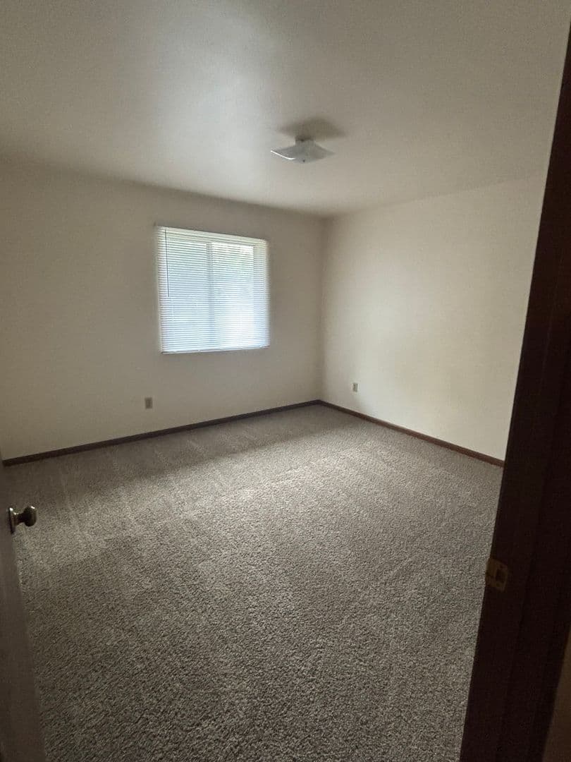 Beaver Dam Apartment: 305 Jefferson Street