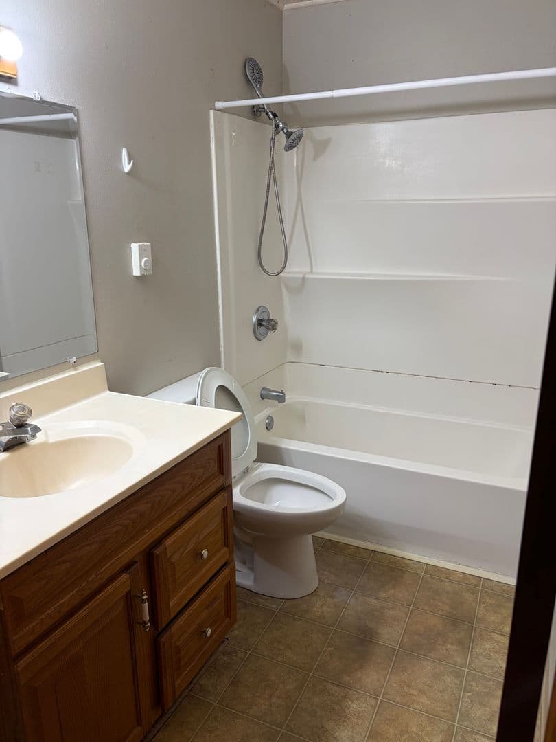 Beaver Dam Apartment: 109 Lakecrest Drive