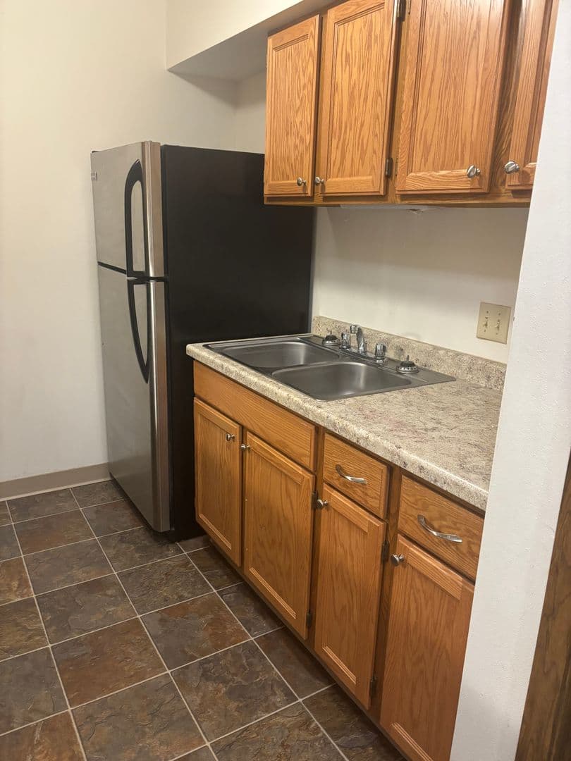 Ripon Apartment: 719 W Thorne Street