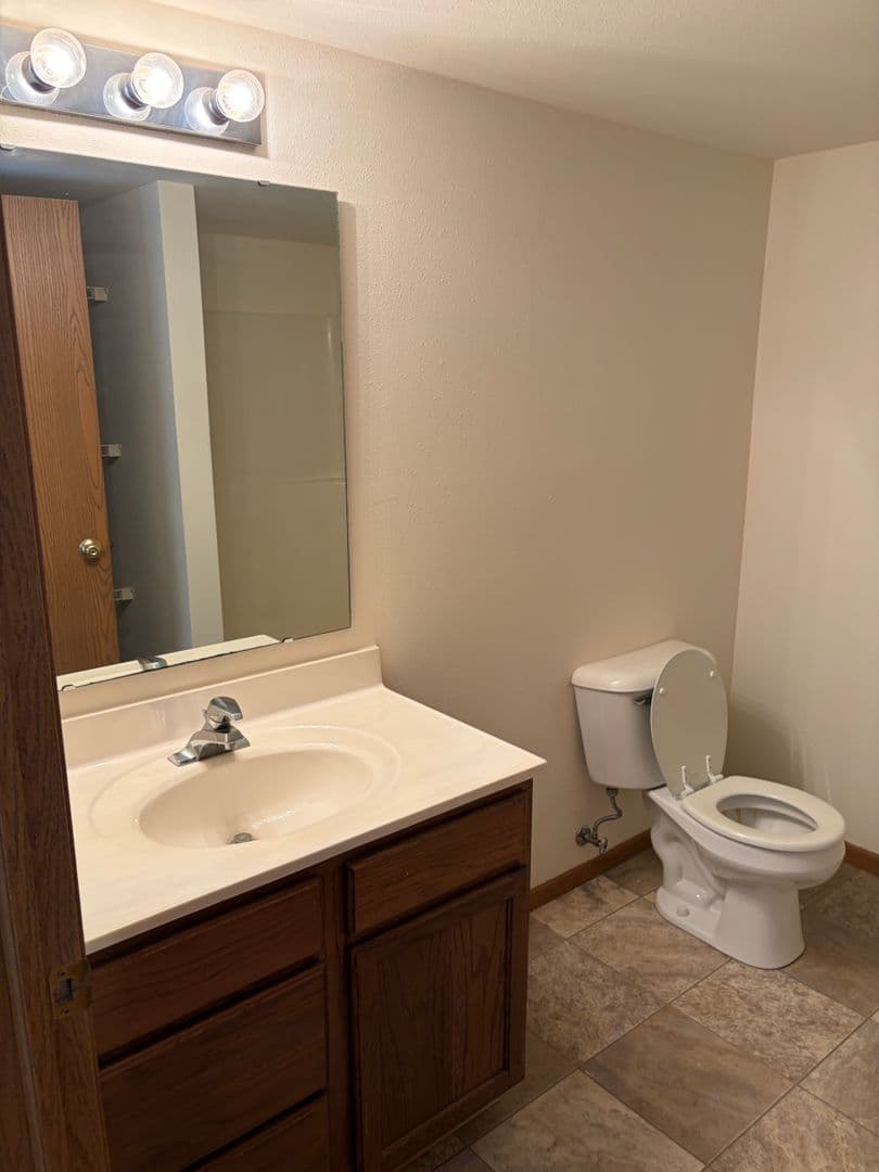 Ixonia Apartment: W1087 Lewis Lane