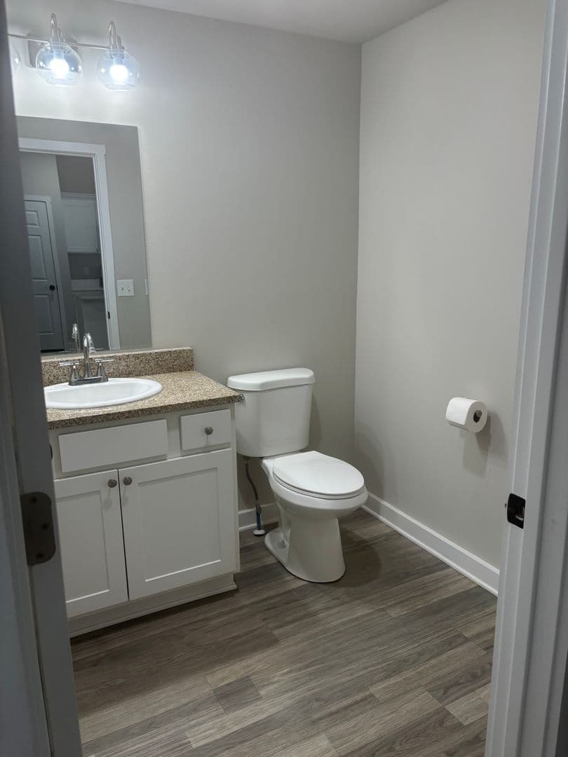 Lake Mills Apartment: 1356 S Main Street