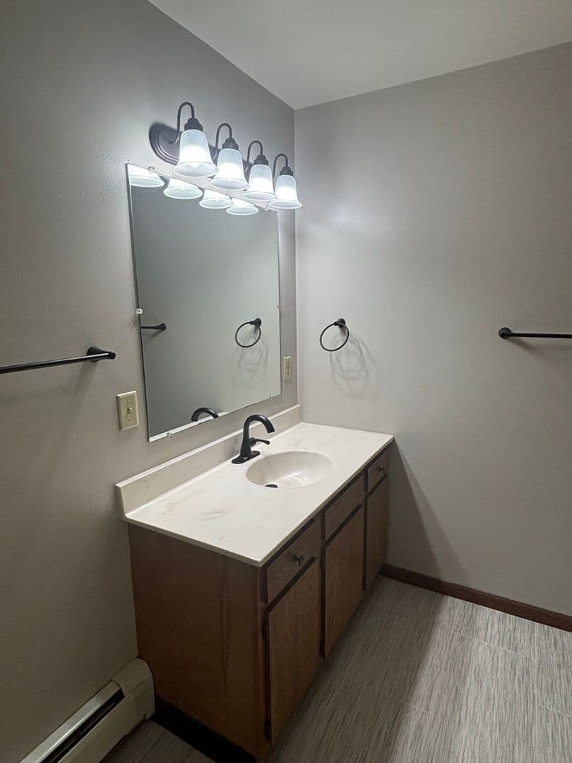 Beaver Dam Apartment: 305 Jefferson Street