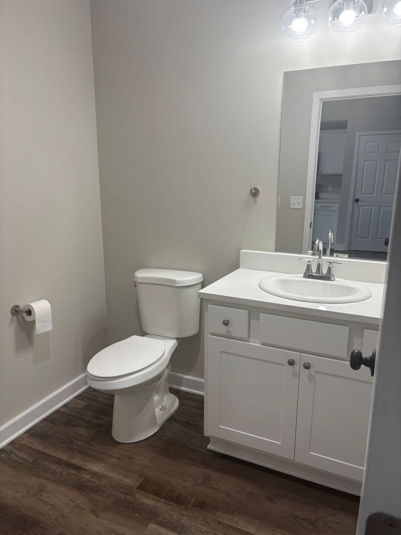 Lake Mills Apartment: 1348 S Main Street