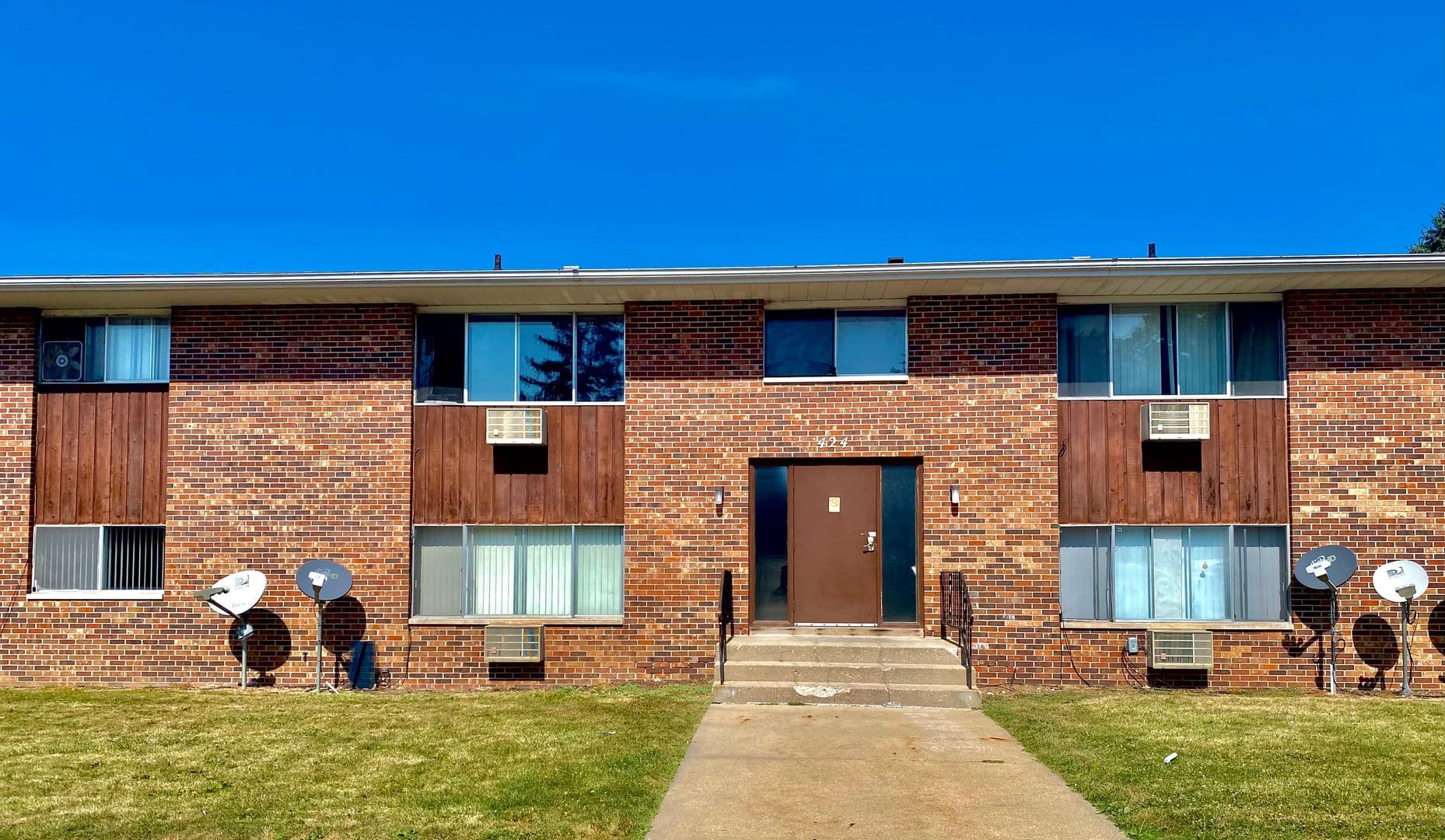 Marshall Apartment: 424 Farnham Street