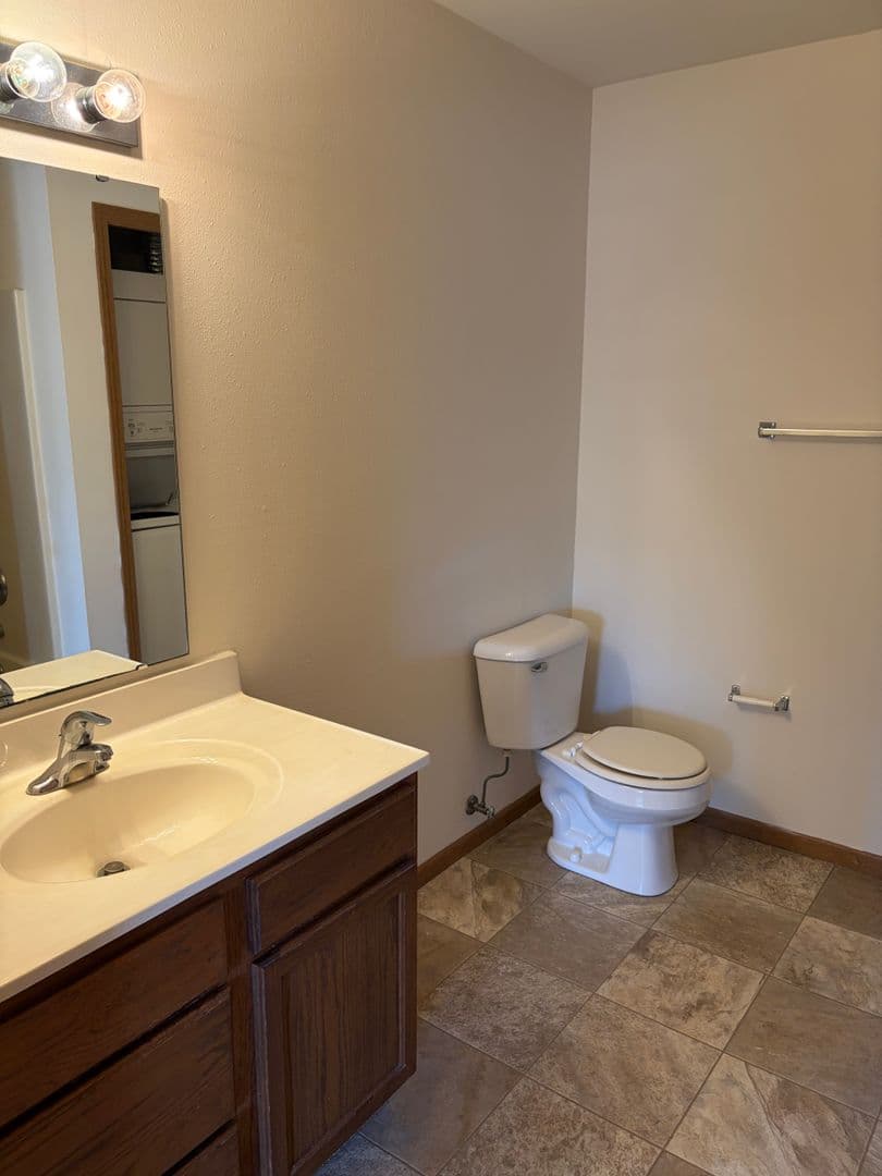 Ixonia Apartment: W1087 Lewis Lane
