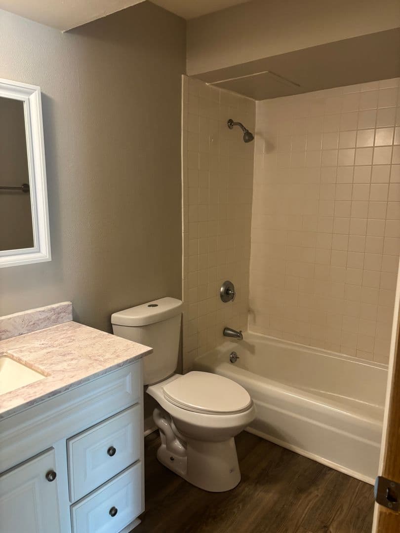 Waukesha Apartment: 1165 White Rock Ave