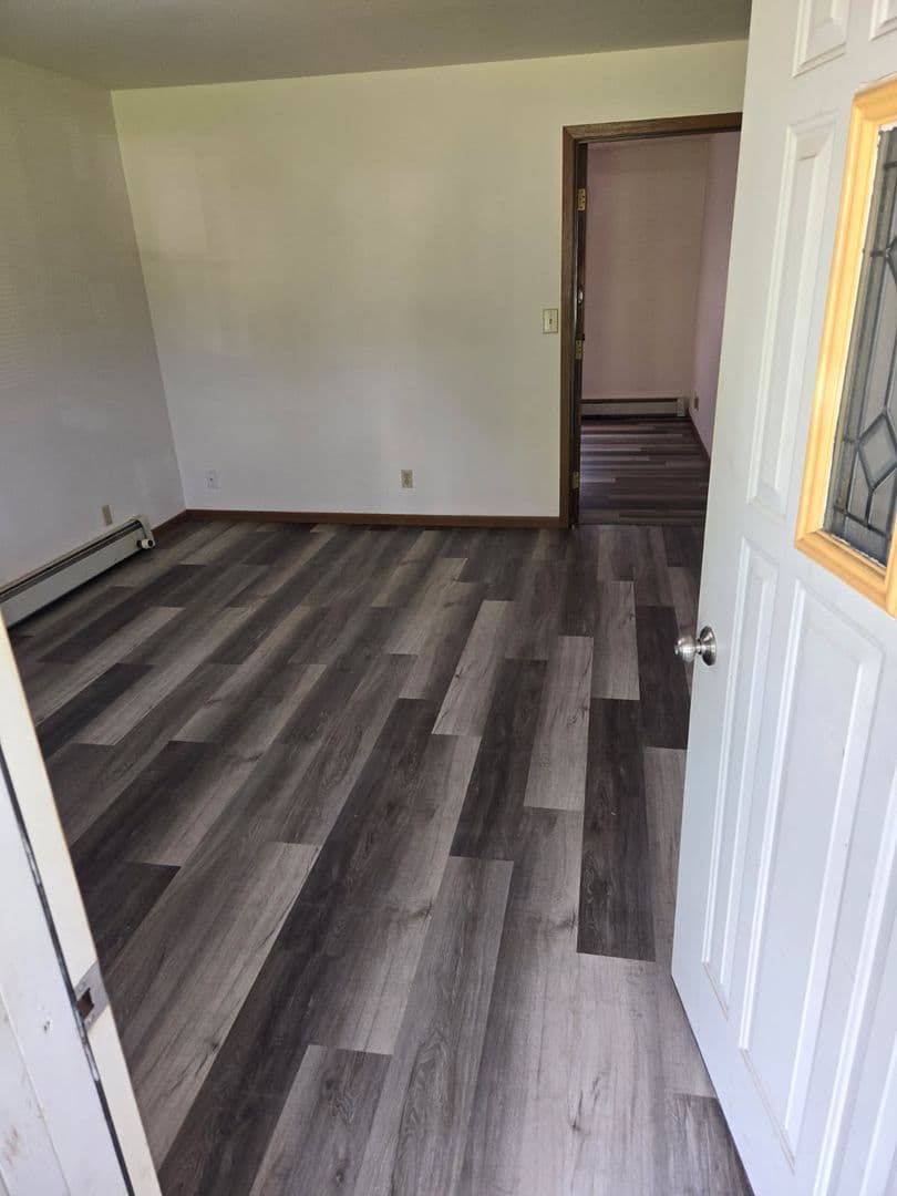 Ripon Apartment: 419 Pacific St.