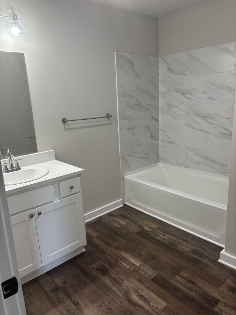 Lake Mills Apartment: 1348 S Main Street