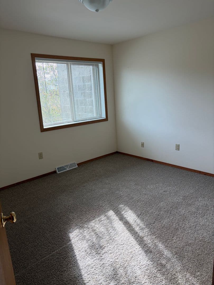 Watertown Apartment: 1142 Boughton St.