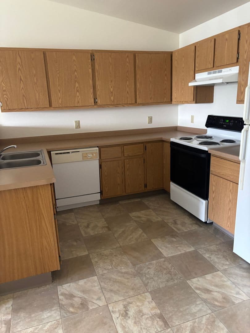 Lake Mills Apartment: 225 Tamarack Drive