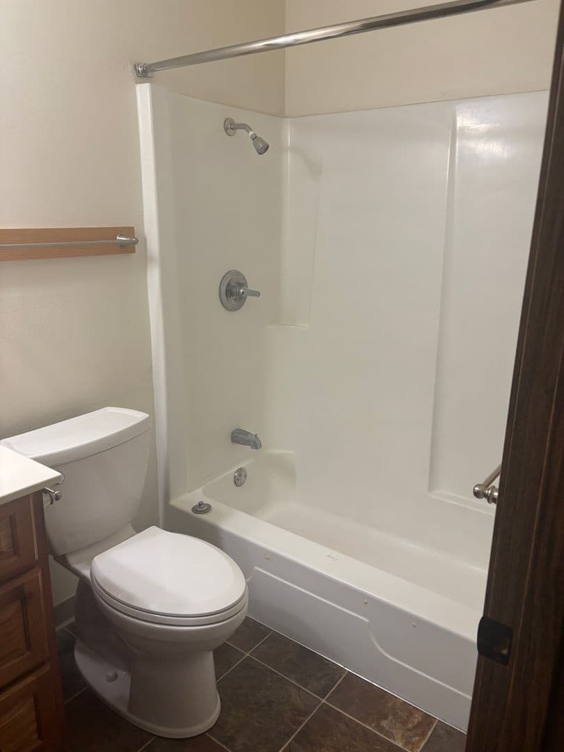 Ripon Apartment: 719 W Thorne Street