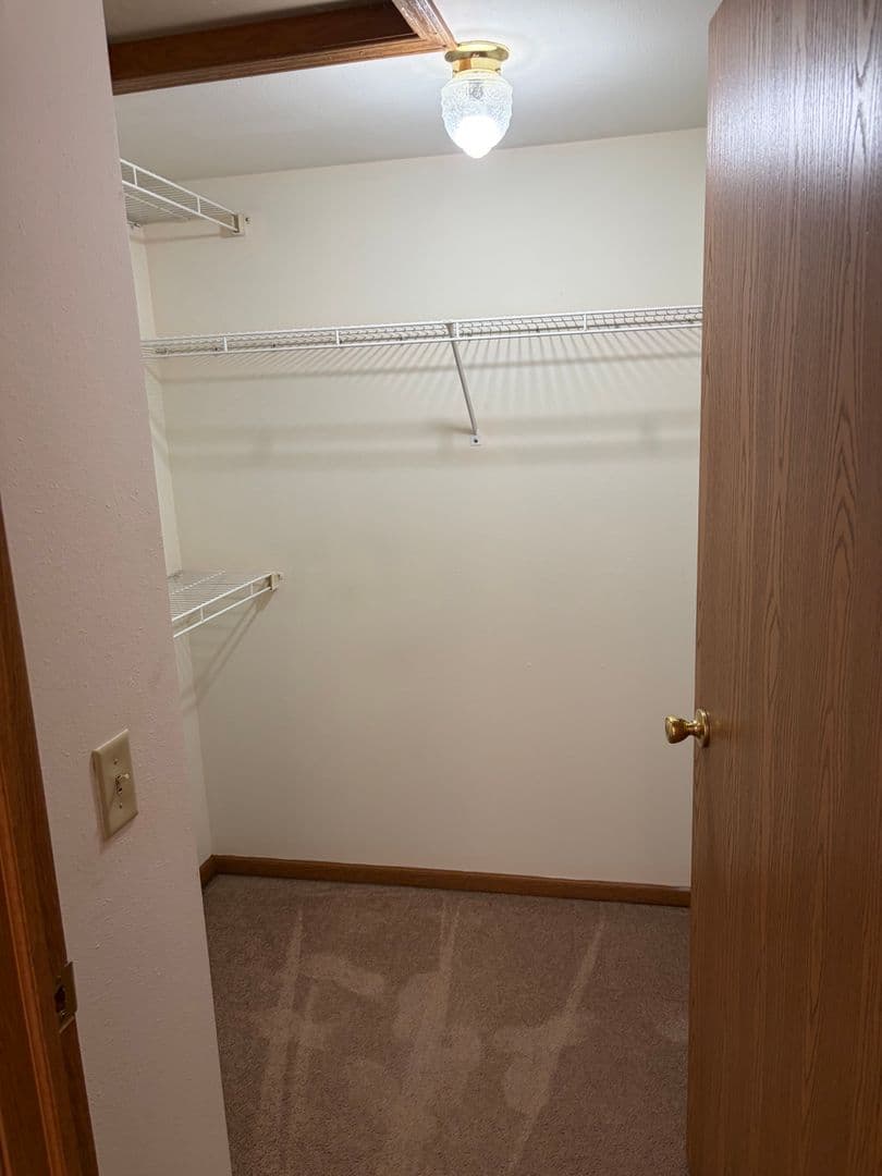 Ixonia Apartment: W1087 Lewis Lane