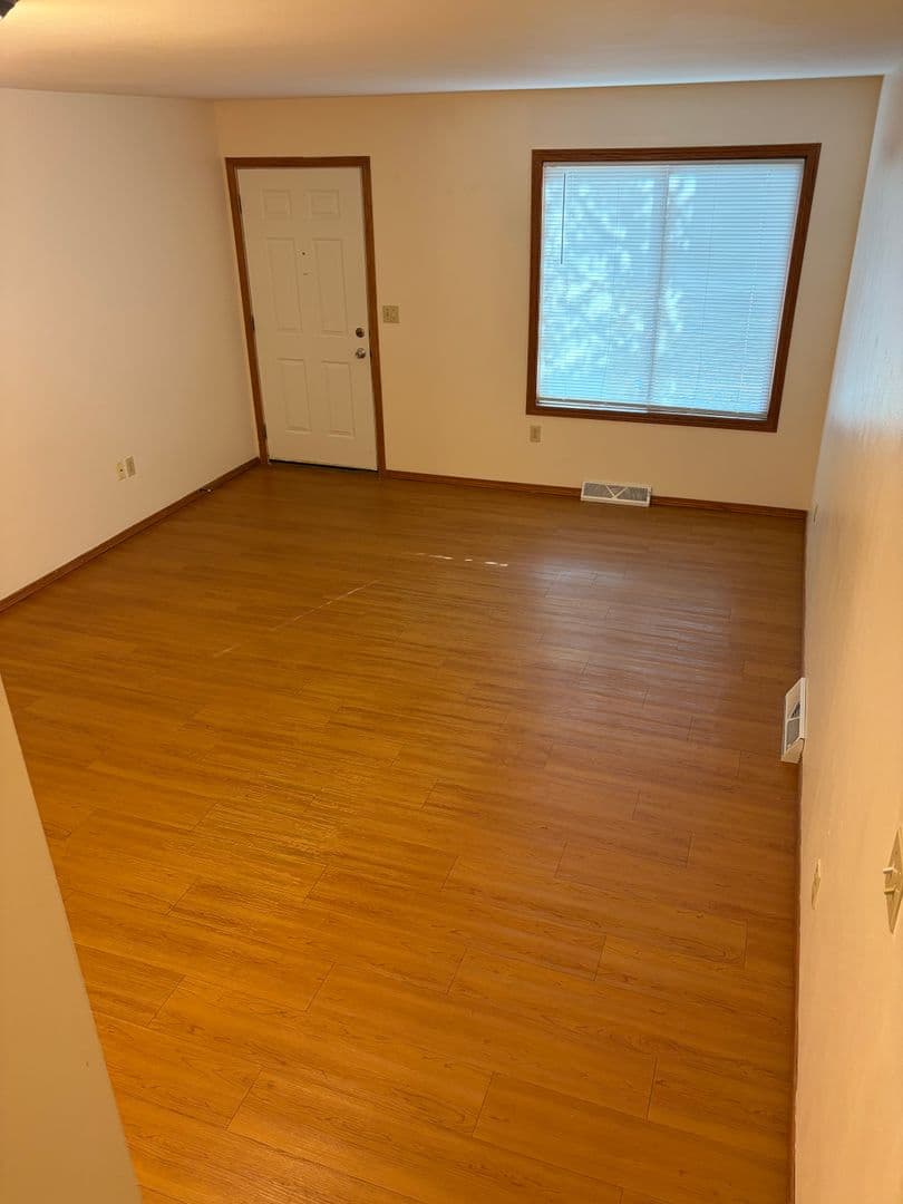 Watertown Apartment: 1142 Boughton St.