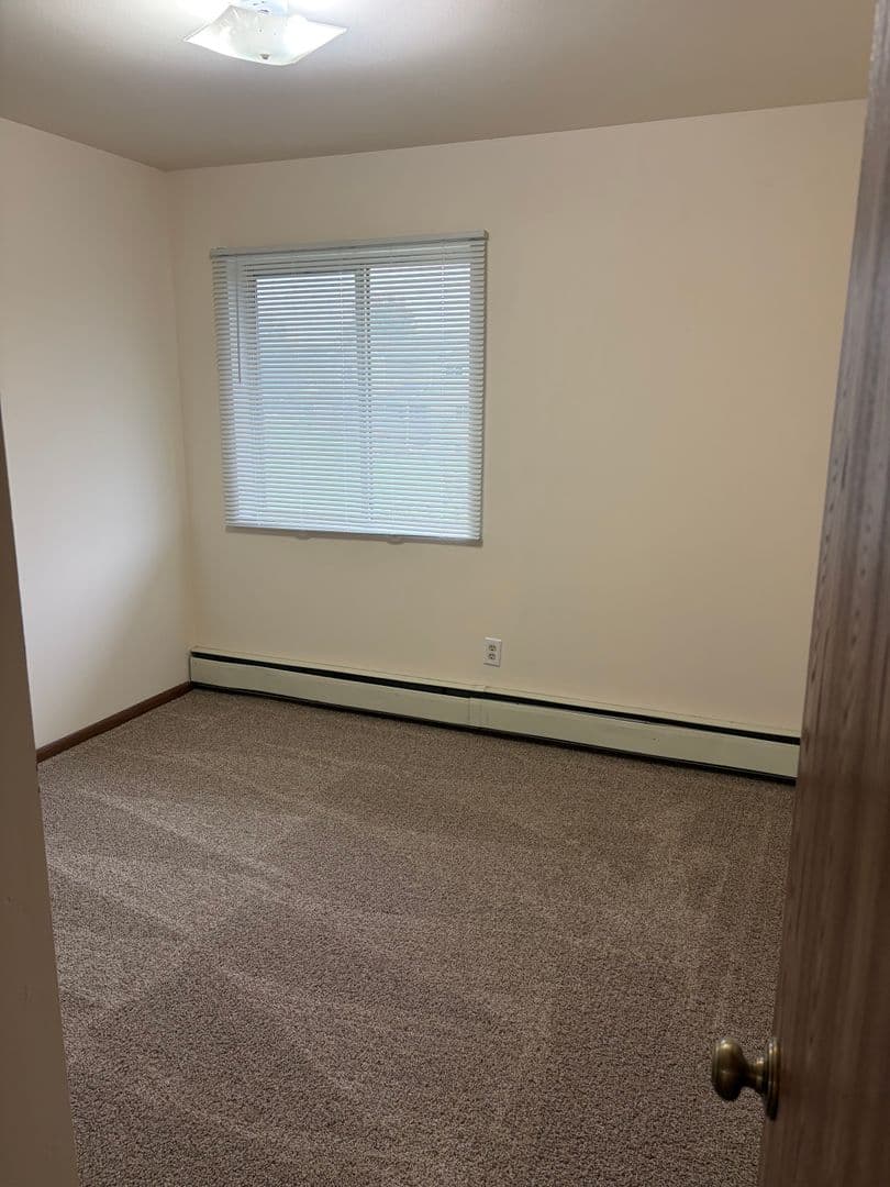 Beaver Dam Apartment: 309 Jefferson Street