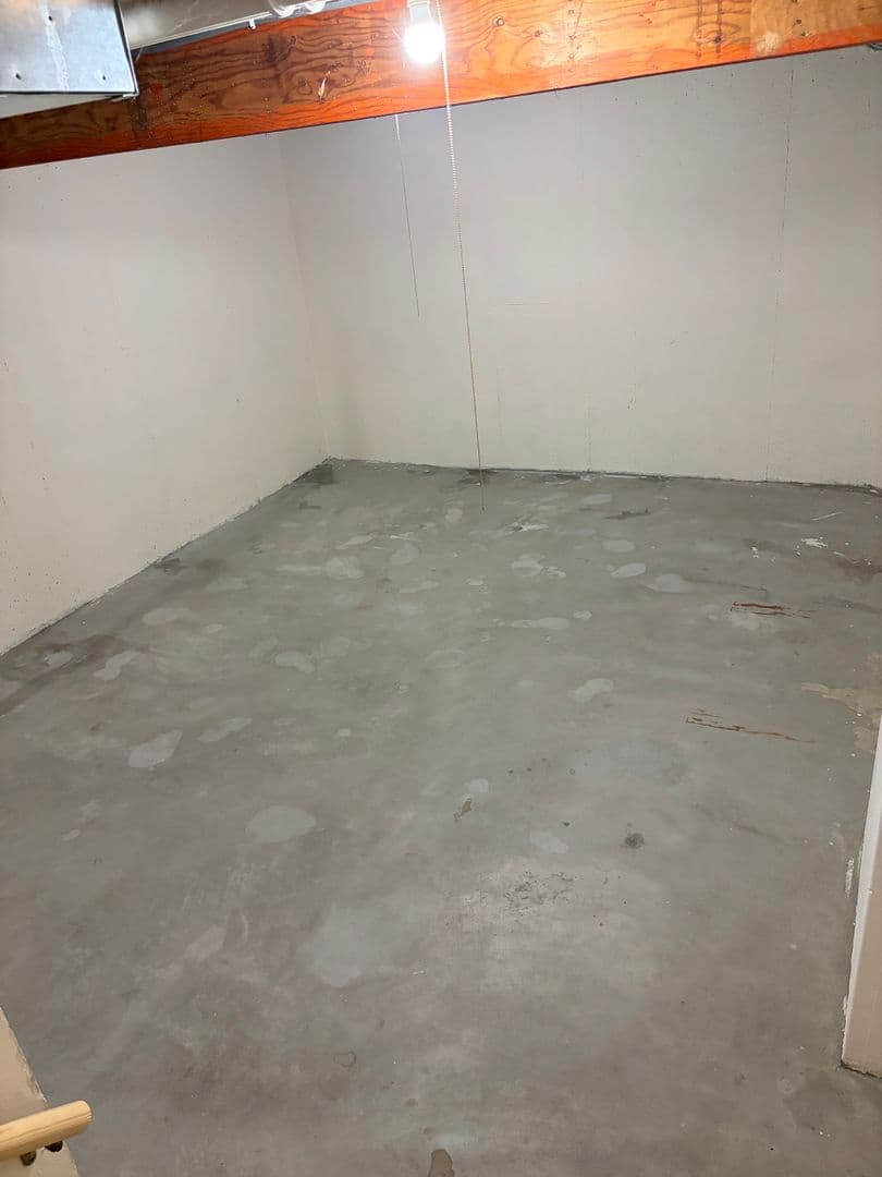 Watertown Apartment: 1142 Boughton St.