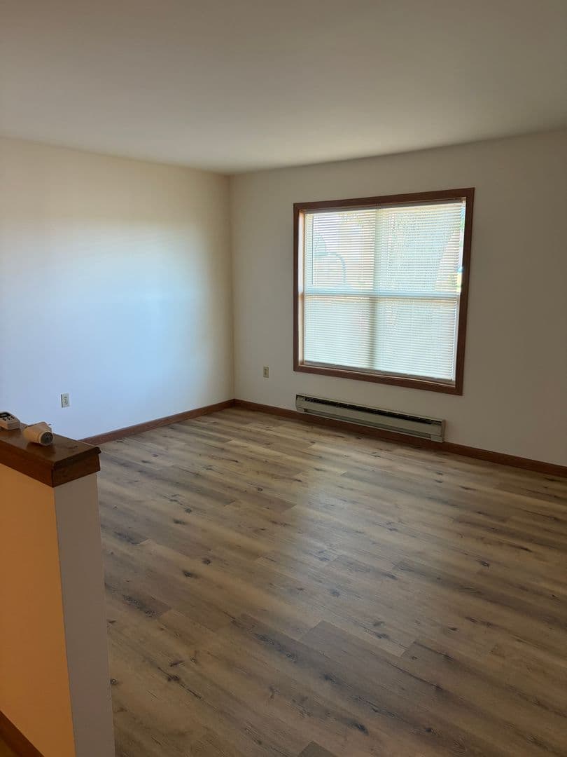 Mt Horeb Apartment: 220 North Brookwood Dr