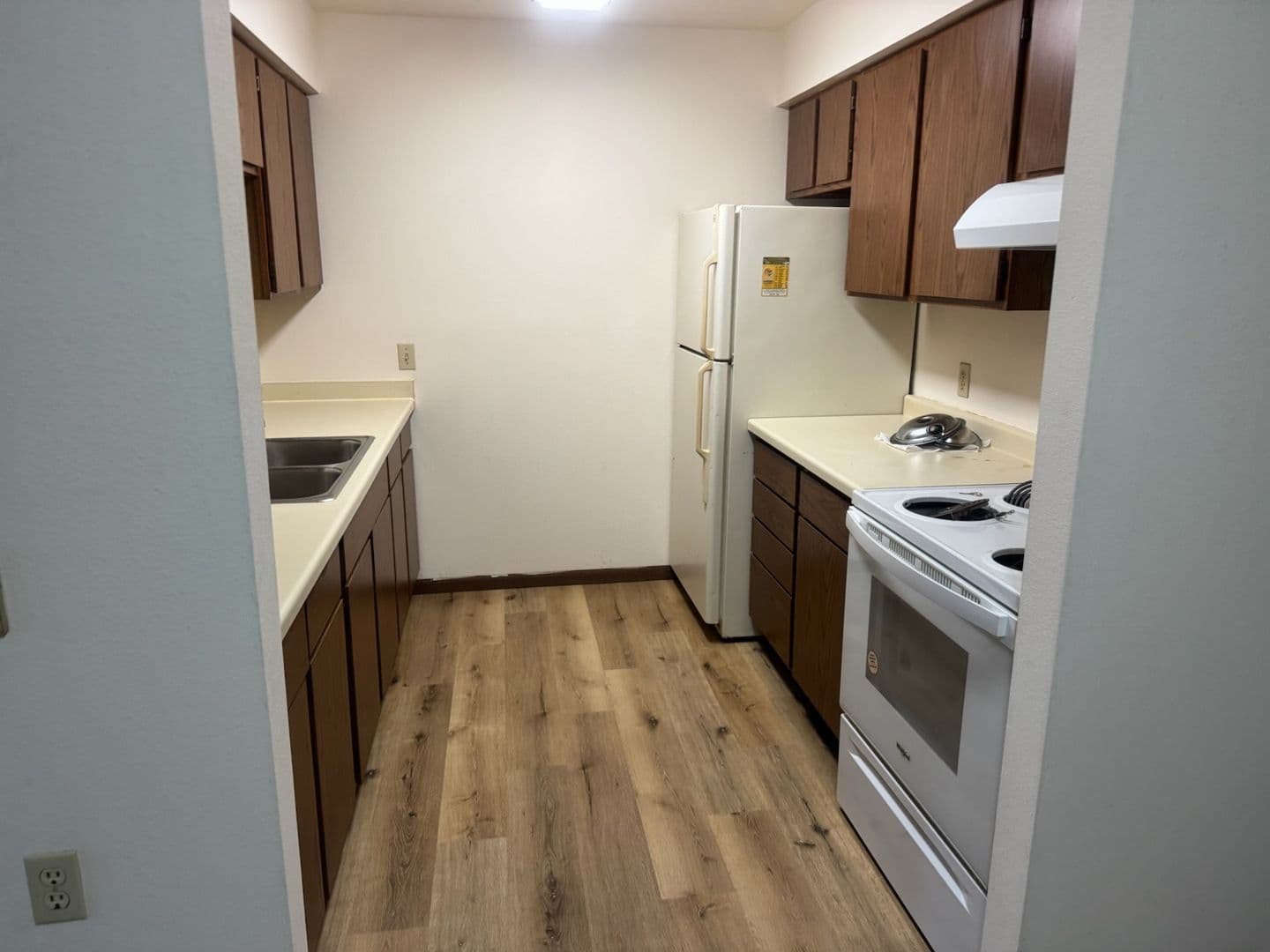Camp Douglas Apartment: 789 Nelson Valley