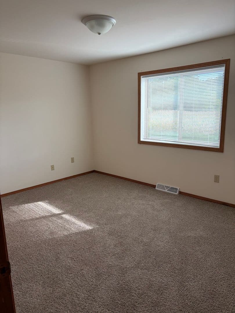 Watertown Apartment: 1142 Boughton St.