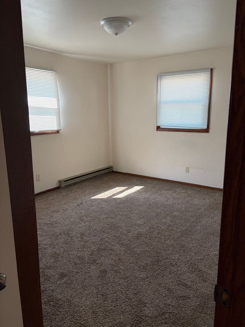 West Bend Apartment: 2024 Greentree Rd.