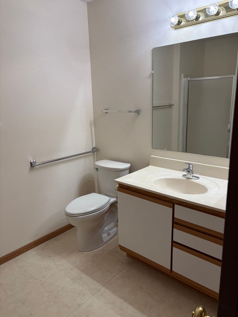 Beaver Dam Apartment: 239 Cherokee Road