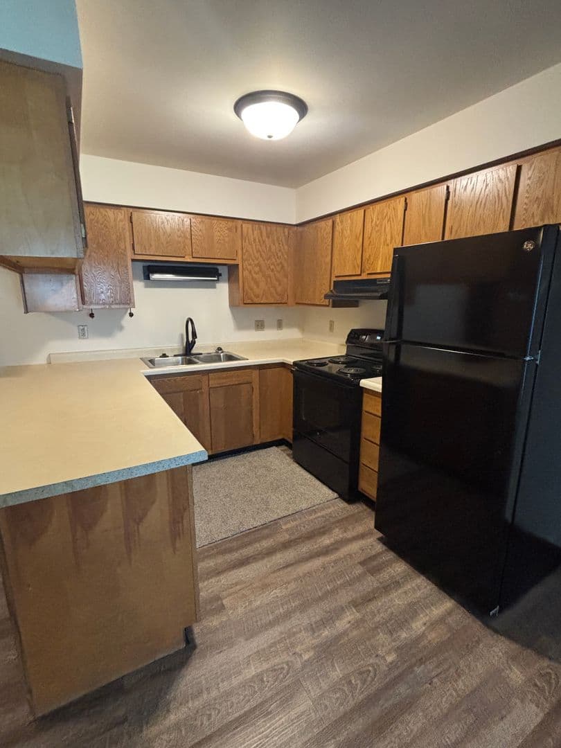 Beaver Dam Apartment: 309 Jefferson Street