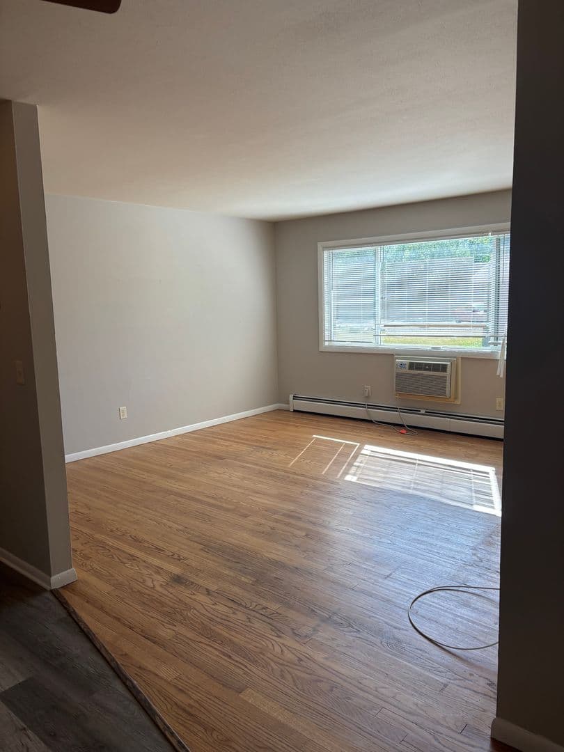 Waukesha Apartment: 1165 White Rock Ave