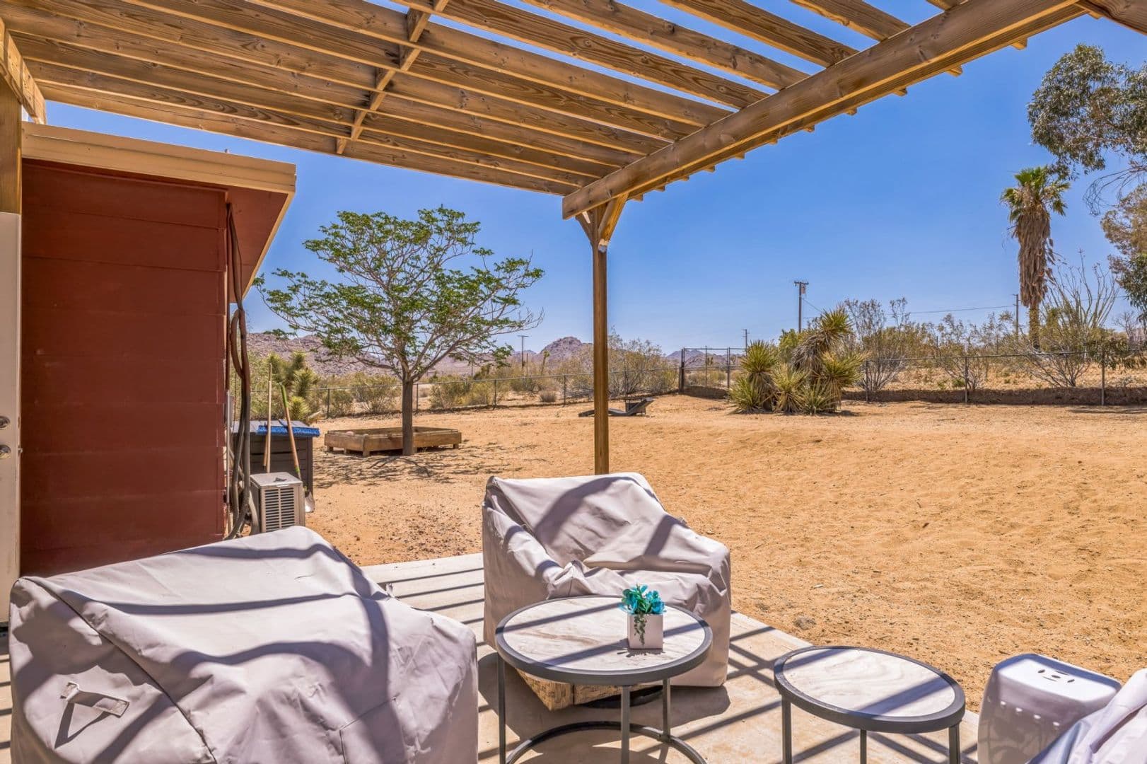 Joshua Tree House: 61381 Alta Mura Dr.