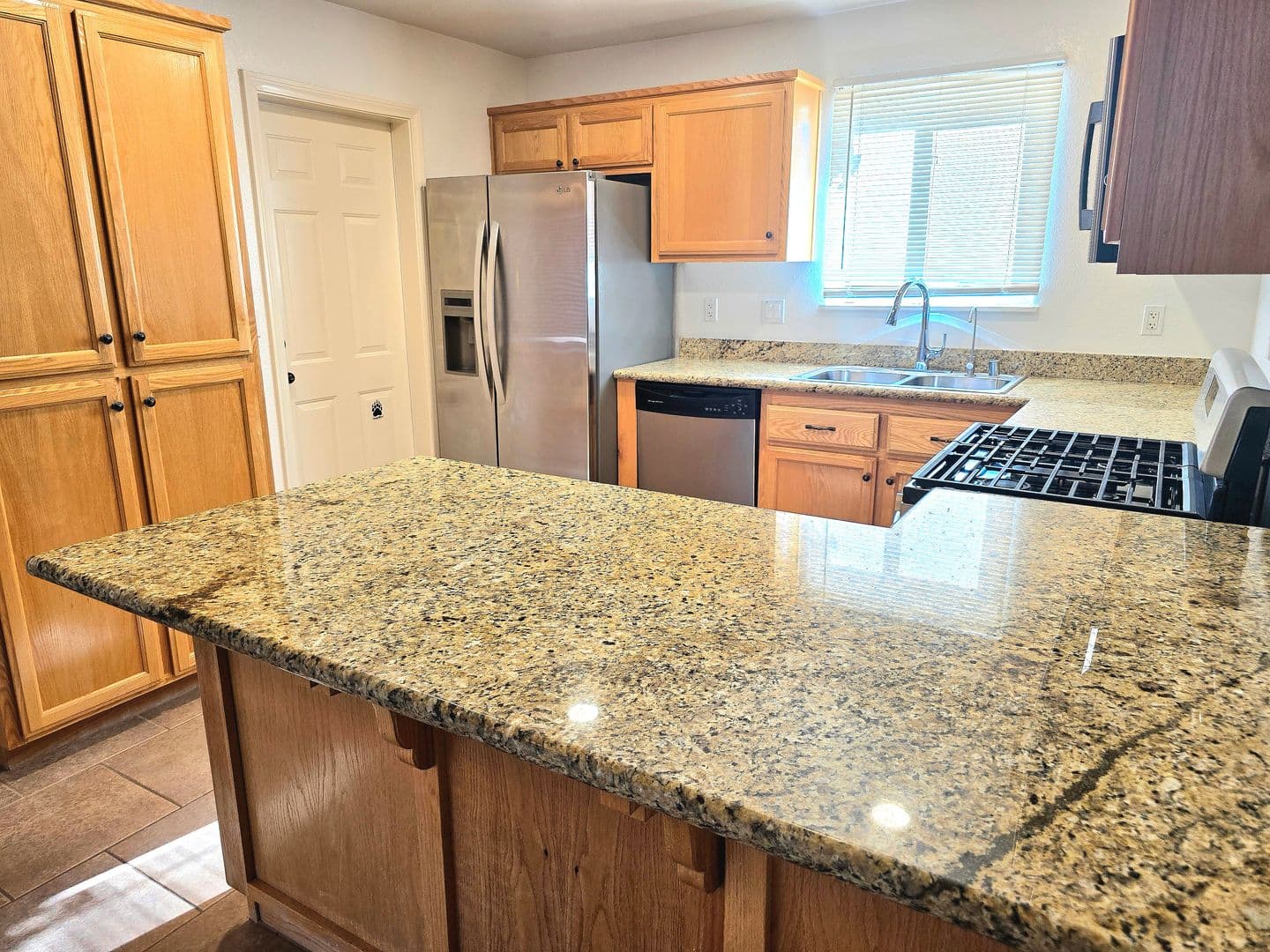 Twentynine Palms House: 74404 Pinon Dr