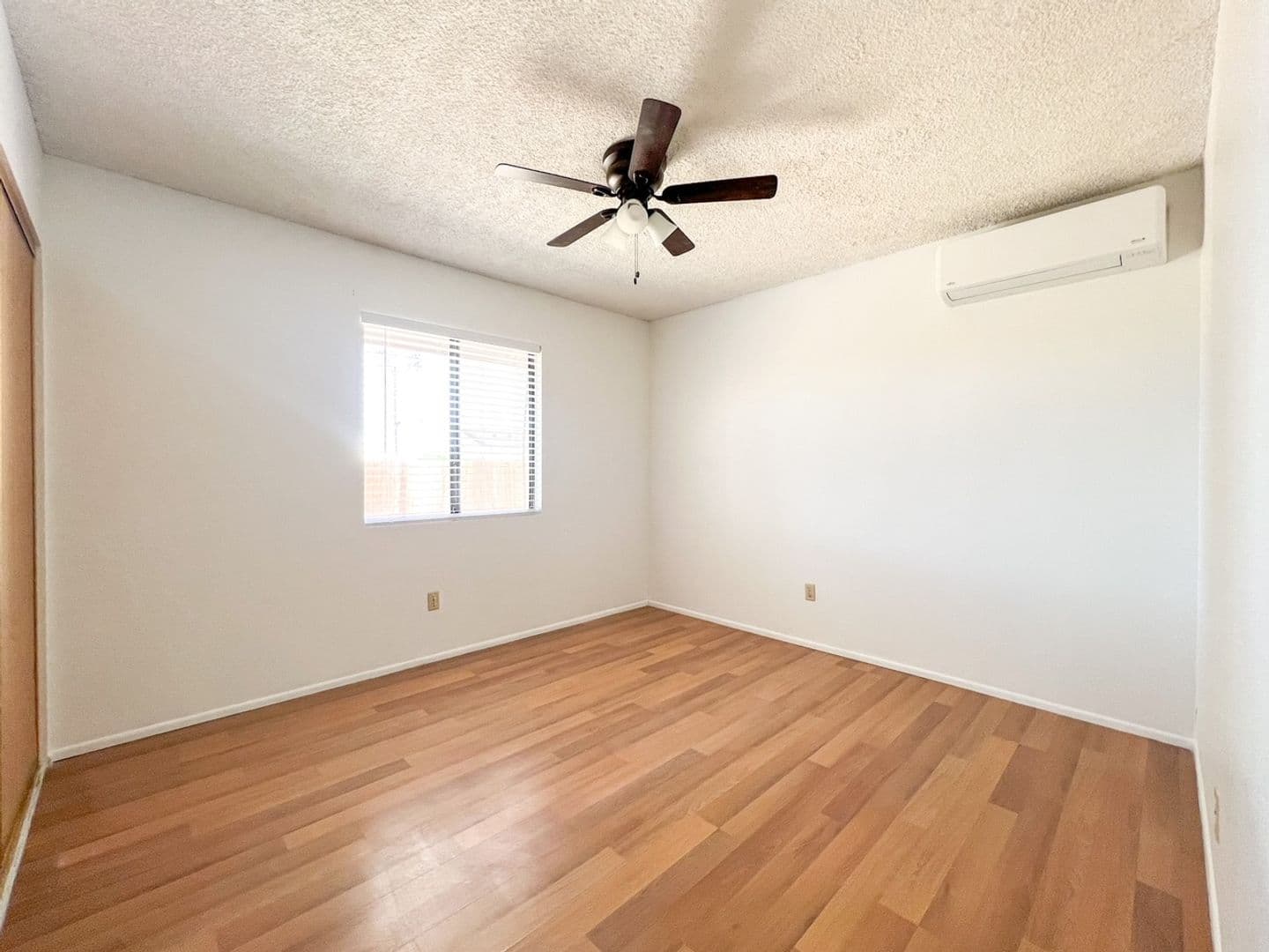 Twentynine Palms House: 6245 Cahuilla Ave