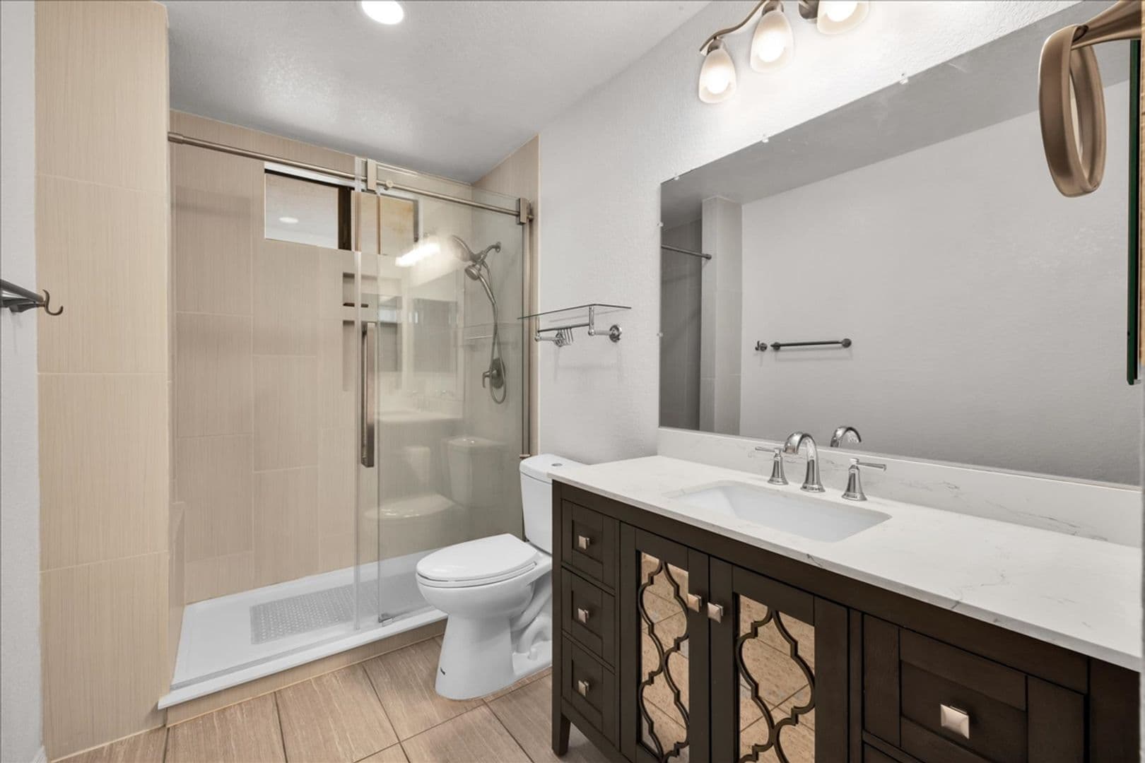 Twentynine Palms House: 6776 Quail Spring Ave