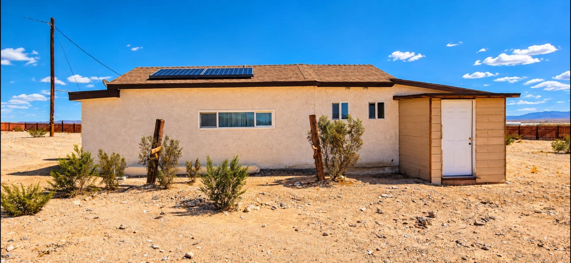 Twentynine Palms House: 2300 Bullion Mtn Rd.    (0528)