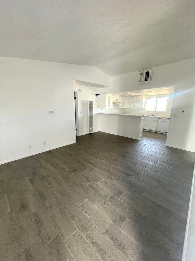 Twentynine Palms Apartment: 74077 Cactus Drive