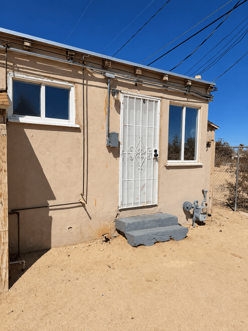 Twentynine Palms Apartment: 6637 Yucca Ave