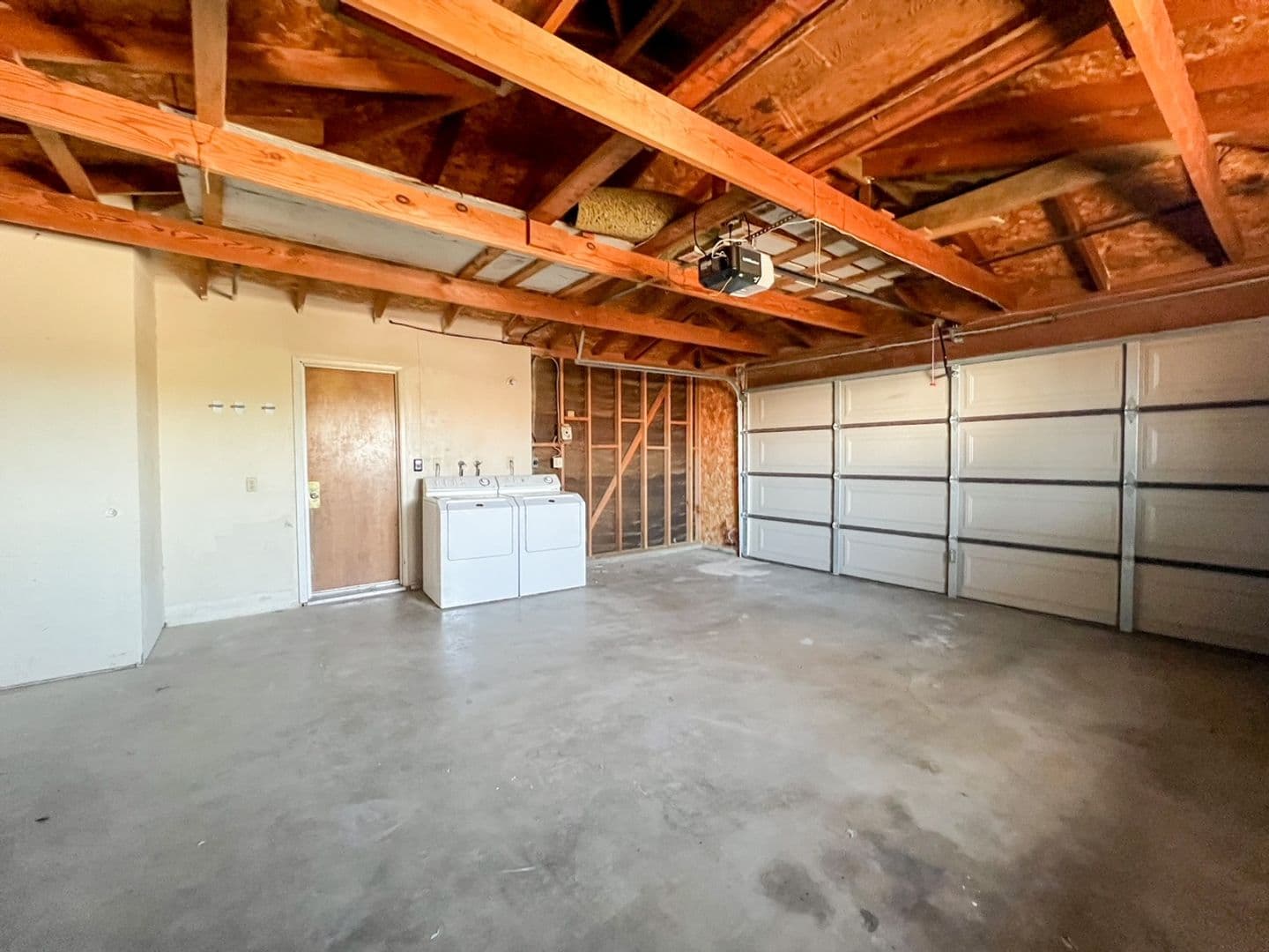 Twentynine Palms House: 6245 Cahuilla Ave