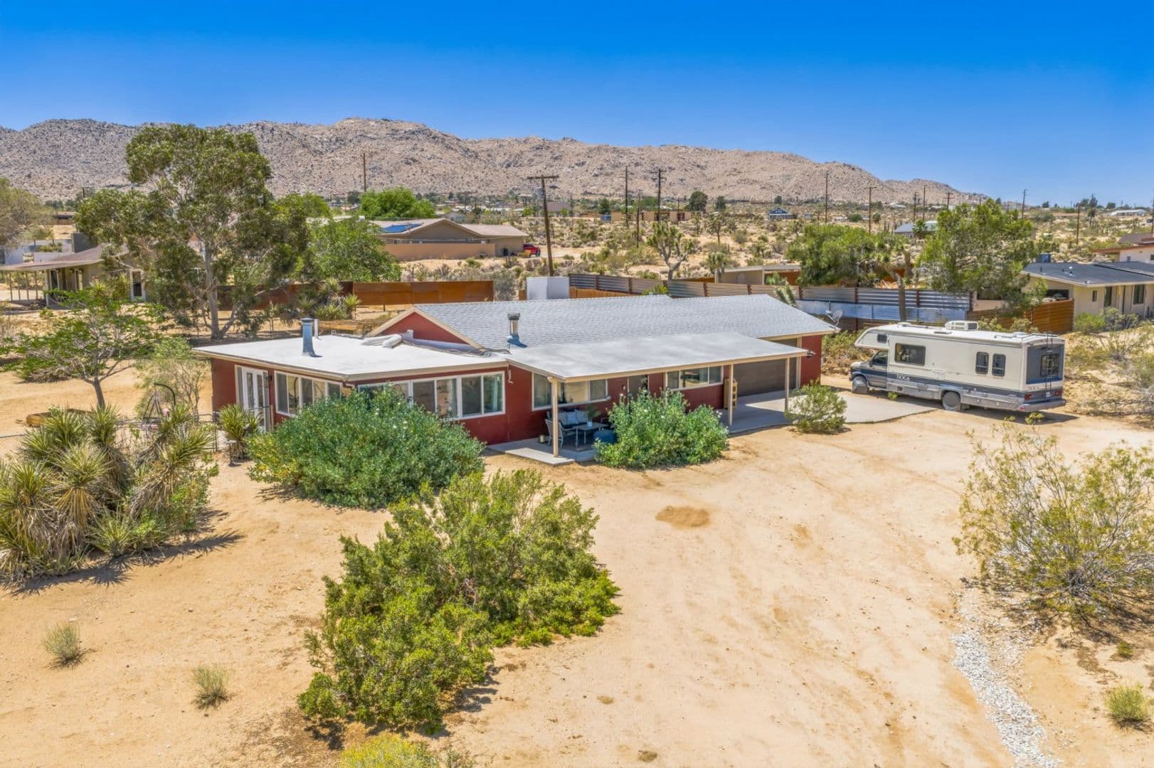 Joshua Tree House: 61381 Alta Mura Dr.