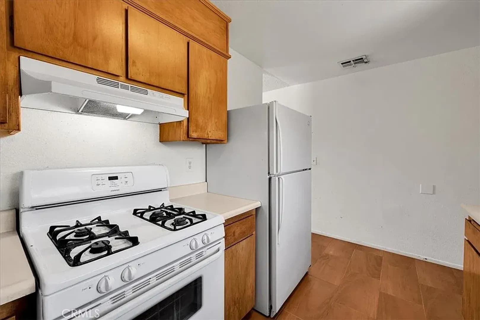 29 Palms House: 6211 Daisy Ave.