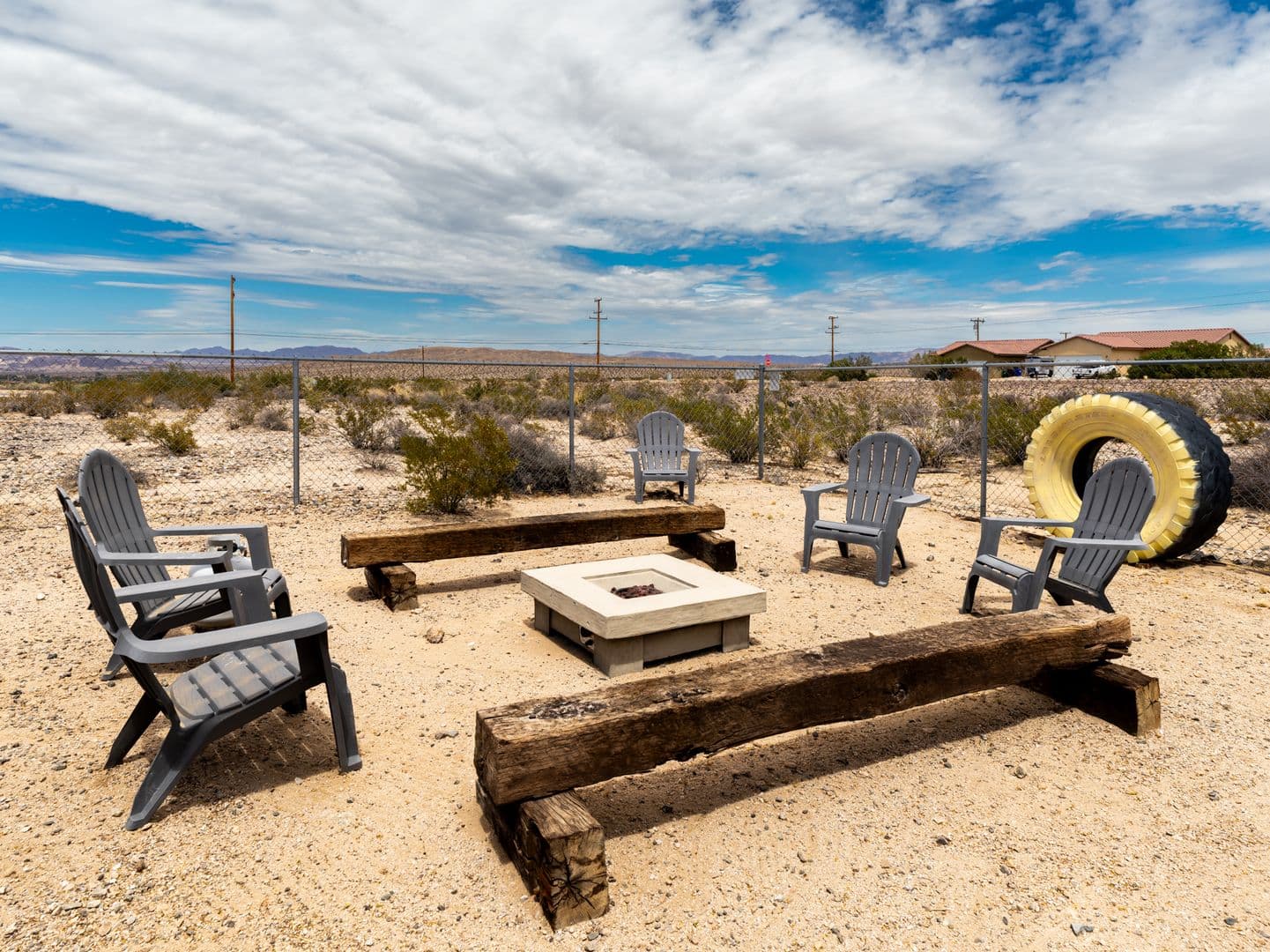 Twentynine Palms House: 74847 Twentynine Palms Hwy