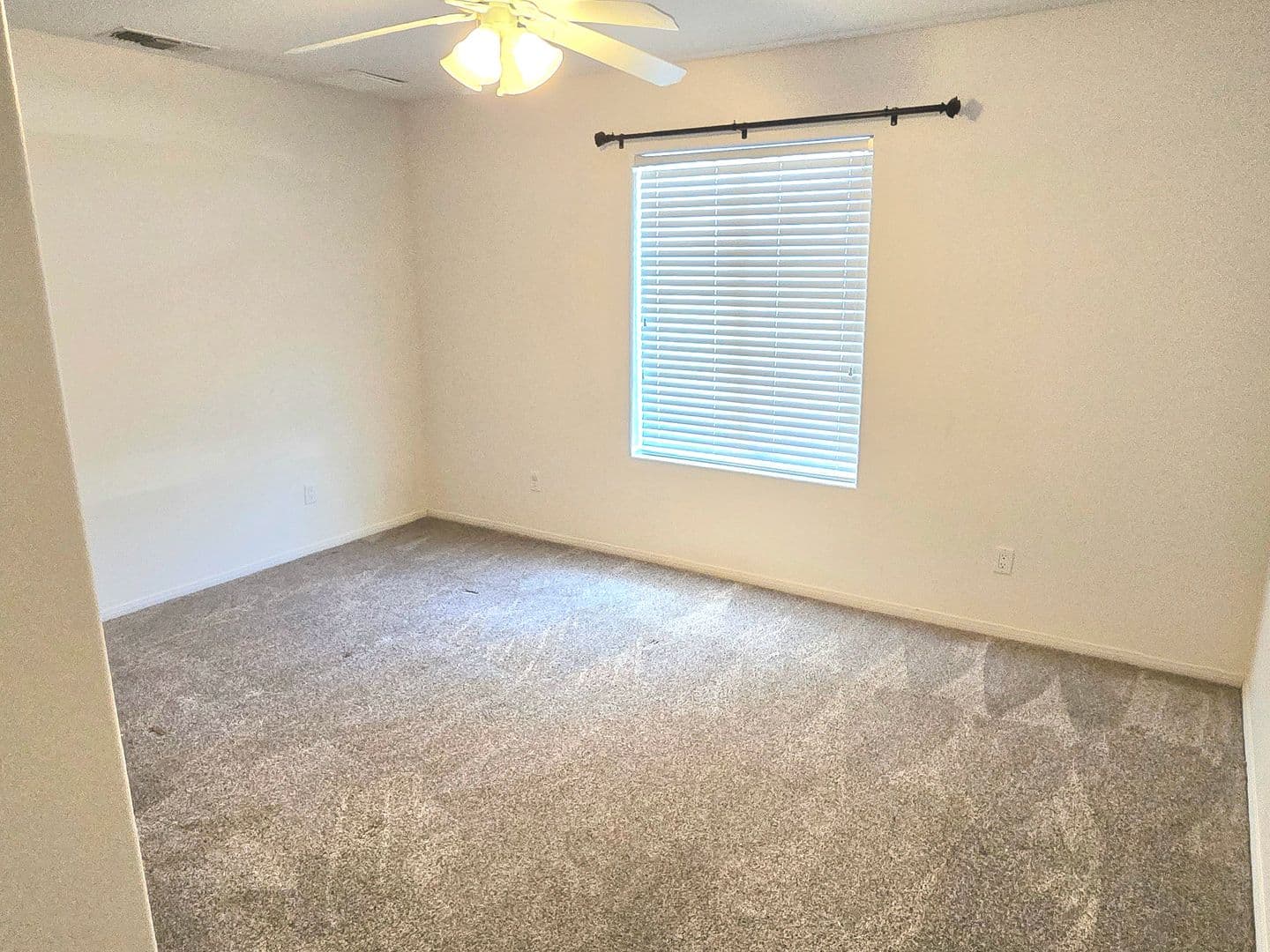 Twentynine Palms House: 74404 Pinon Dr