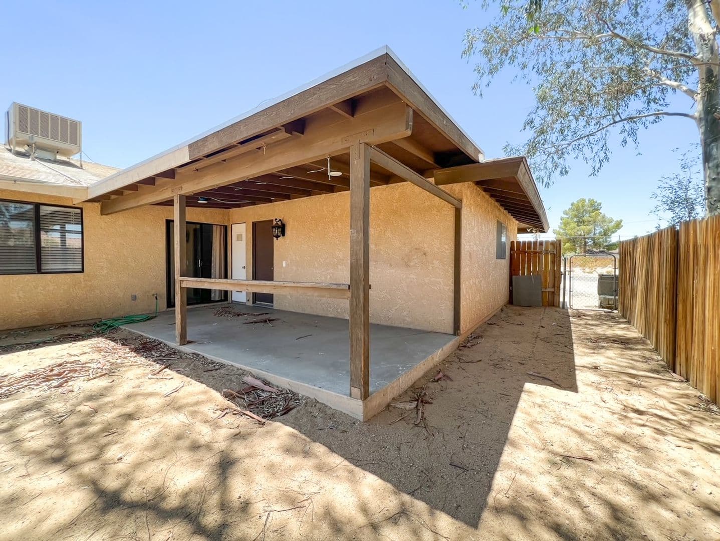 Twentynine Palms House: 6245 Cahuilla Ave