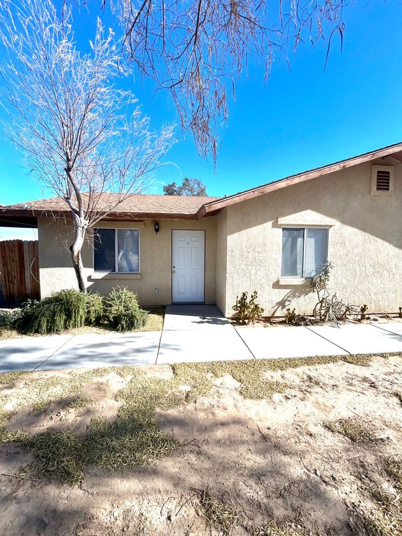 Twentynine Palms Apartment: 73871 South Slope Dr