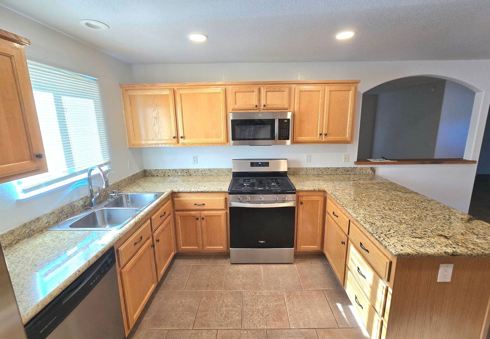 Twentynine Palms House: 74404 Pinon Dr