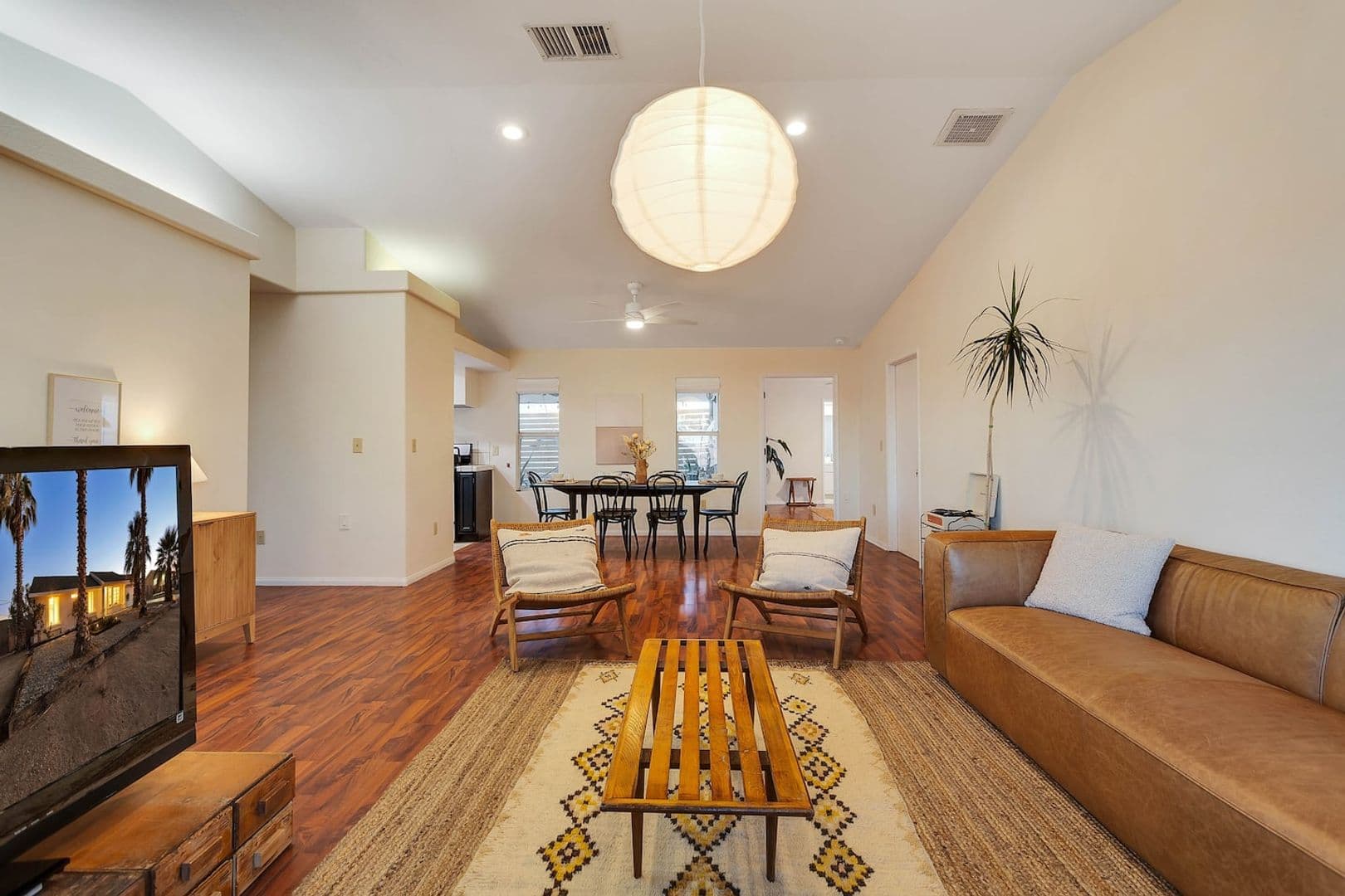 Twentynine Palms House: 75051 Saddlehorn Road