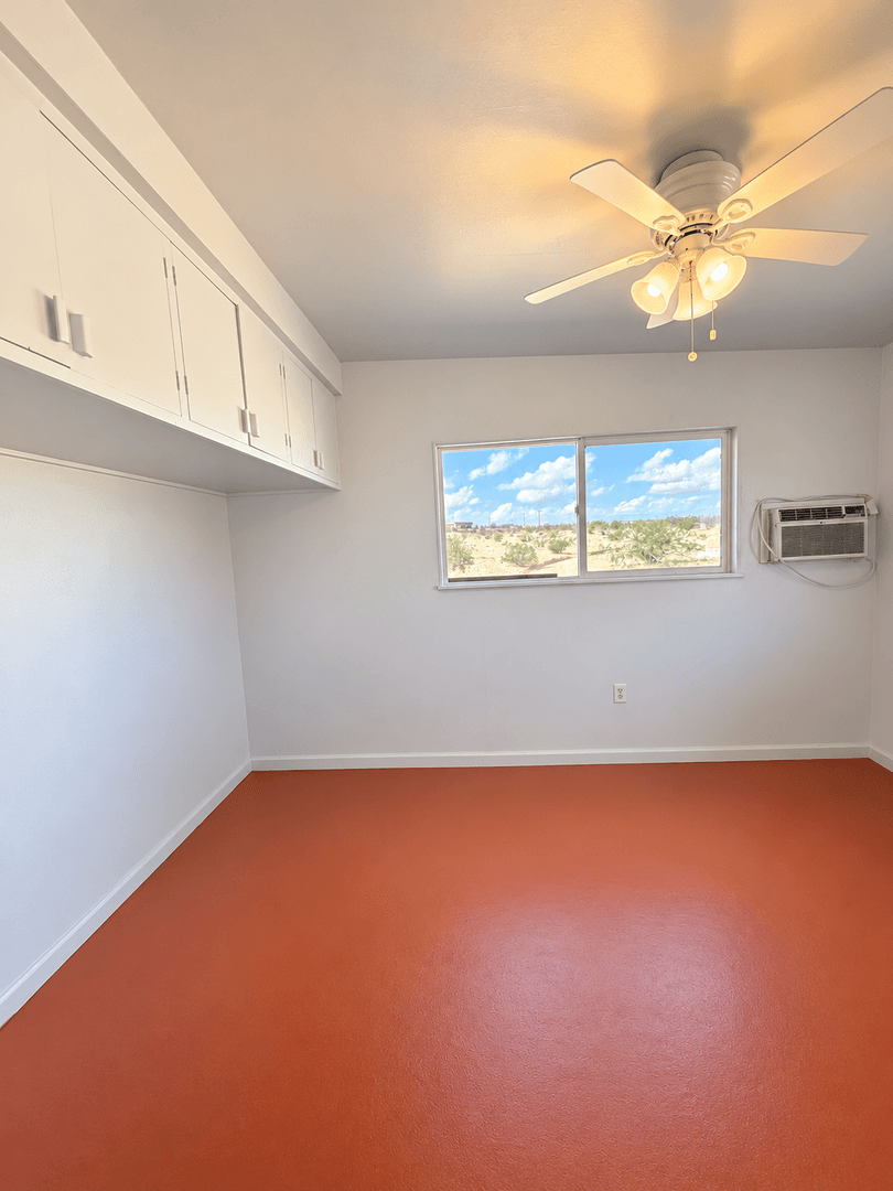 Twentynine Palms House: 68581 Valle Vista
