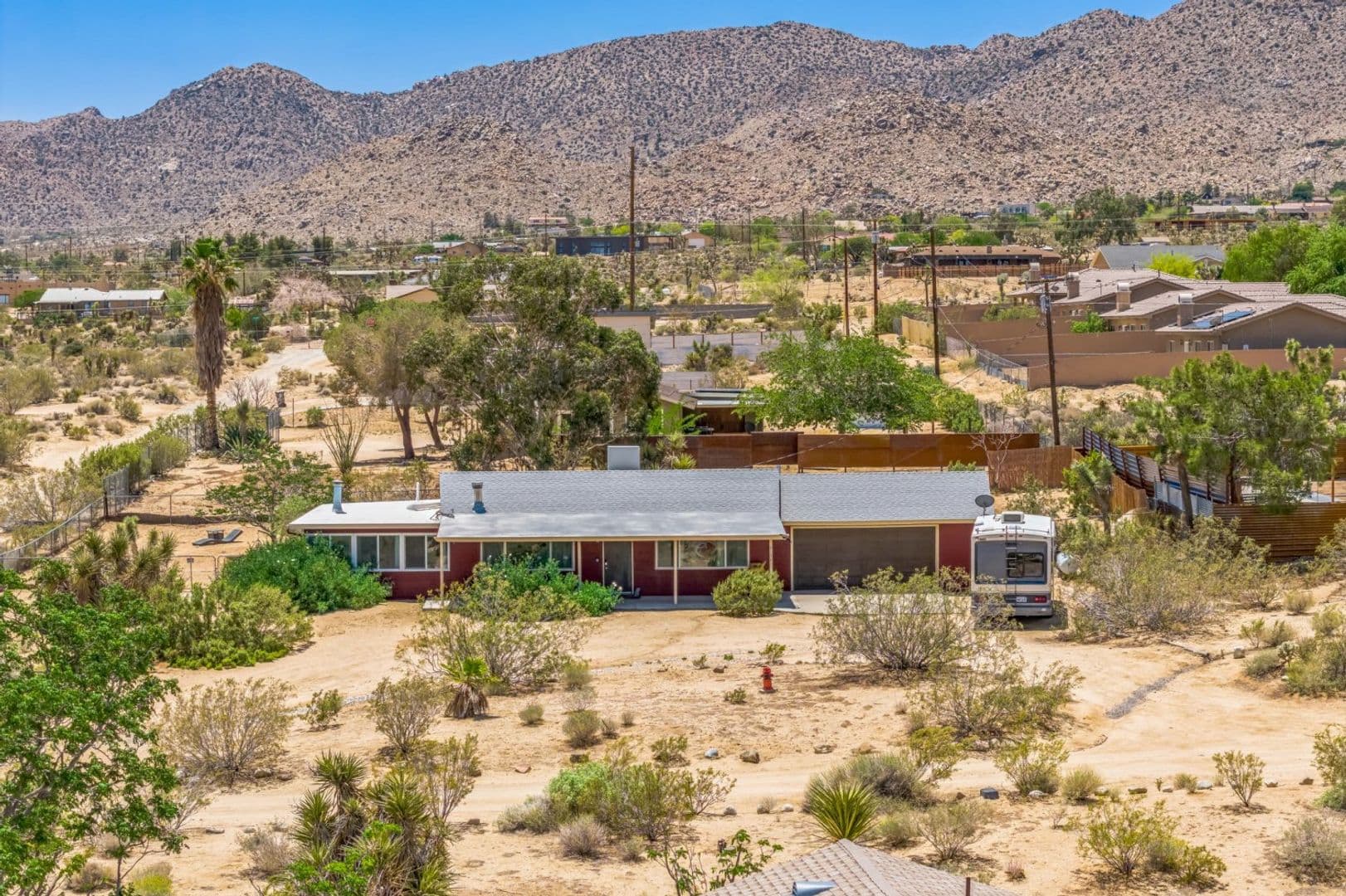 Joshua Tree House: 61381 Alta Mura Dr.