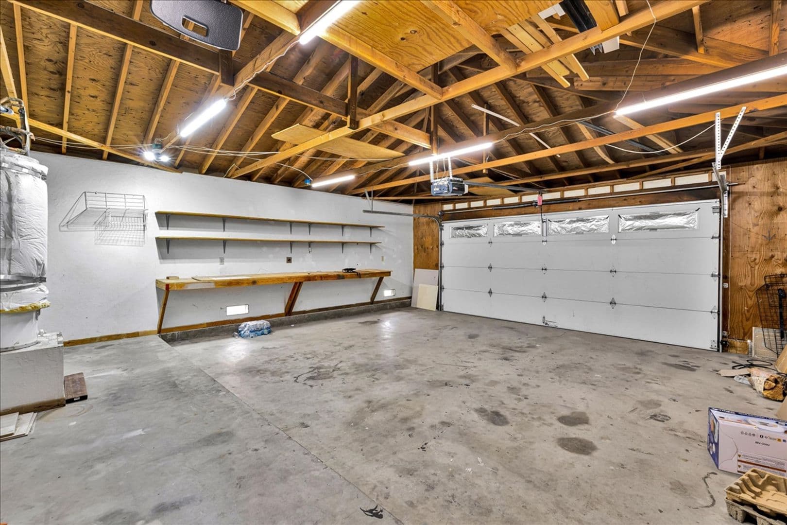Twentynine Palms House: 6776 Quail Spring Ave